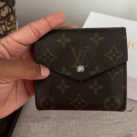 LV Wallets - Picture 6 of 14